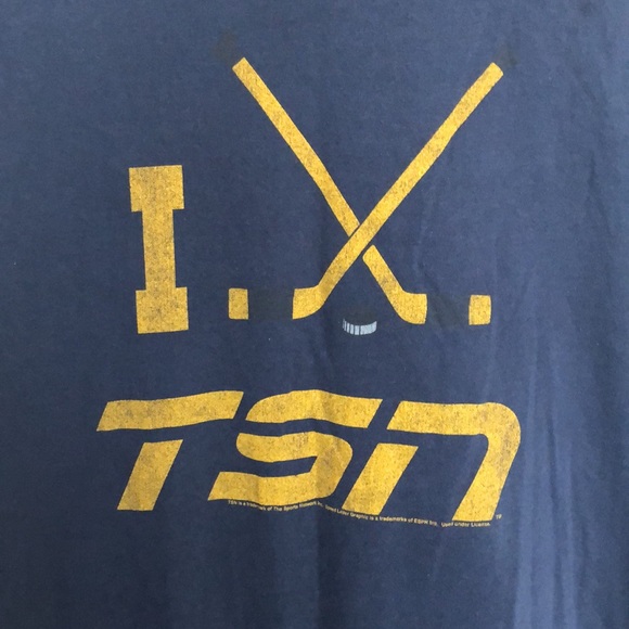 Old Navy Collectibles tee - Picture 2 of 6